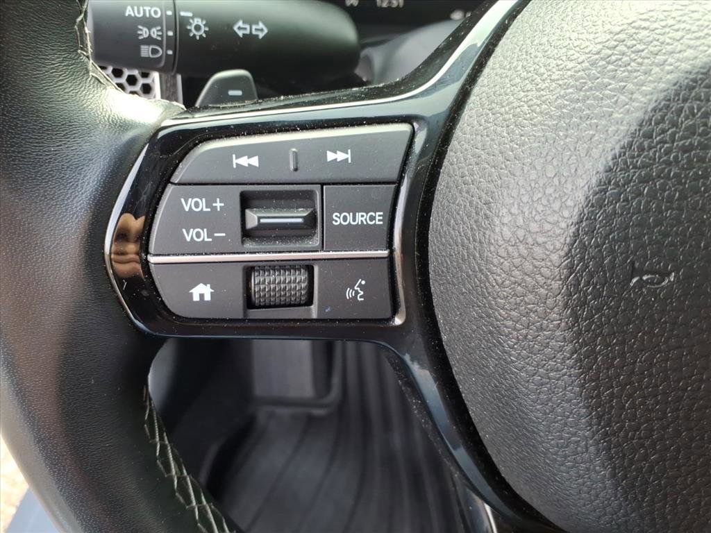 Used 2023 Honda Civic Sport image 27