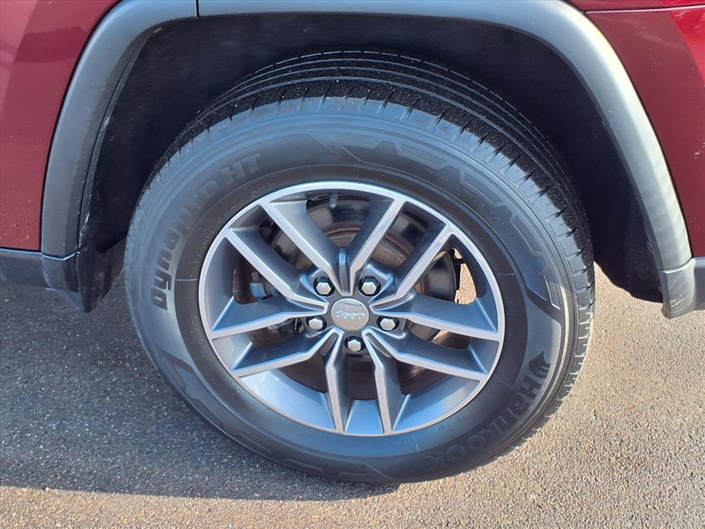 Used 2017 Jeep Grand Cherokee Limited image 27