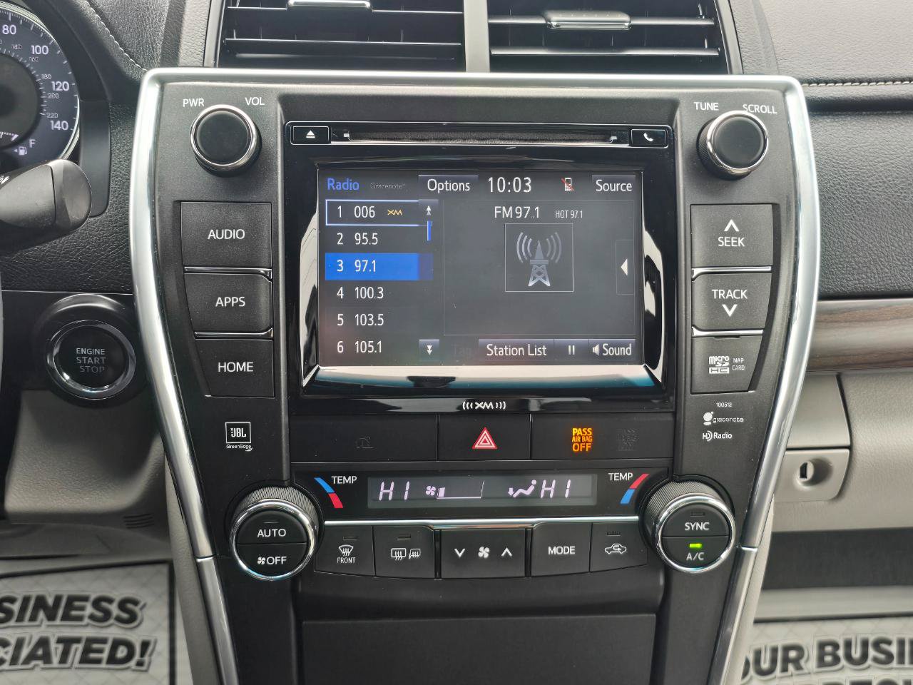 Used 2017 Toyota Camry XLE w/ Moonroof Package FWD image 9