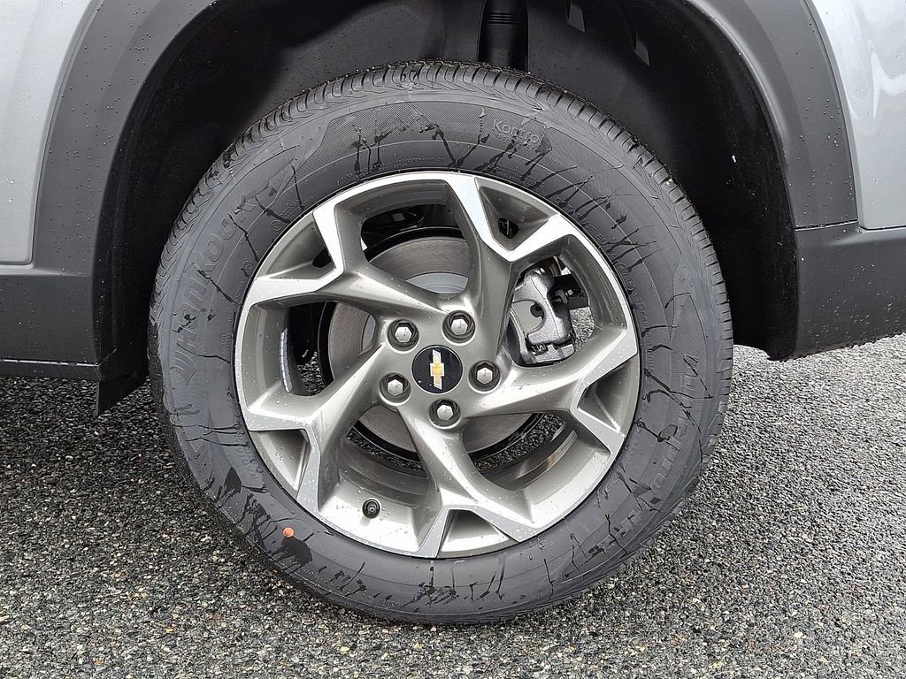 New 2026 Chevrolet Trax LT w/ Driver Confidence Package image 5