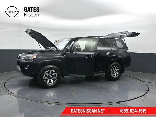 Used 2022 Toyota 4Runner TRD Off-Road AWD/4WD image 50