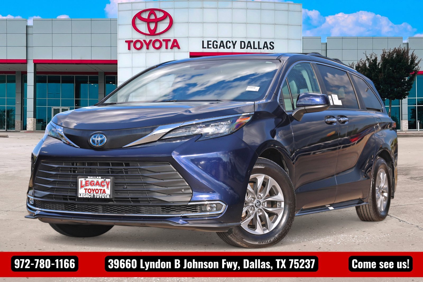 Used 2024 Toyota Sienna XLE