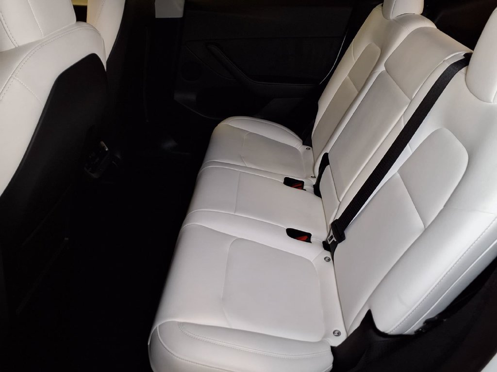 Used 2023 Tesla Model Y Long Range AWD/4WD image 16