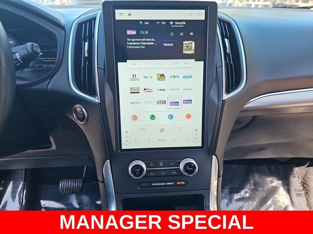 Used 2022 Ford Edge Titanium w/ Equipment Group 301A AWD/4WD image 20