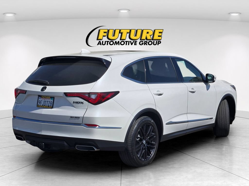 Used 2023 Acura MDX SH-AWD image 4