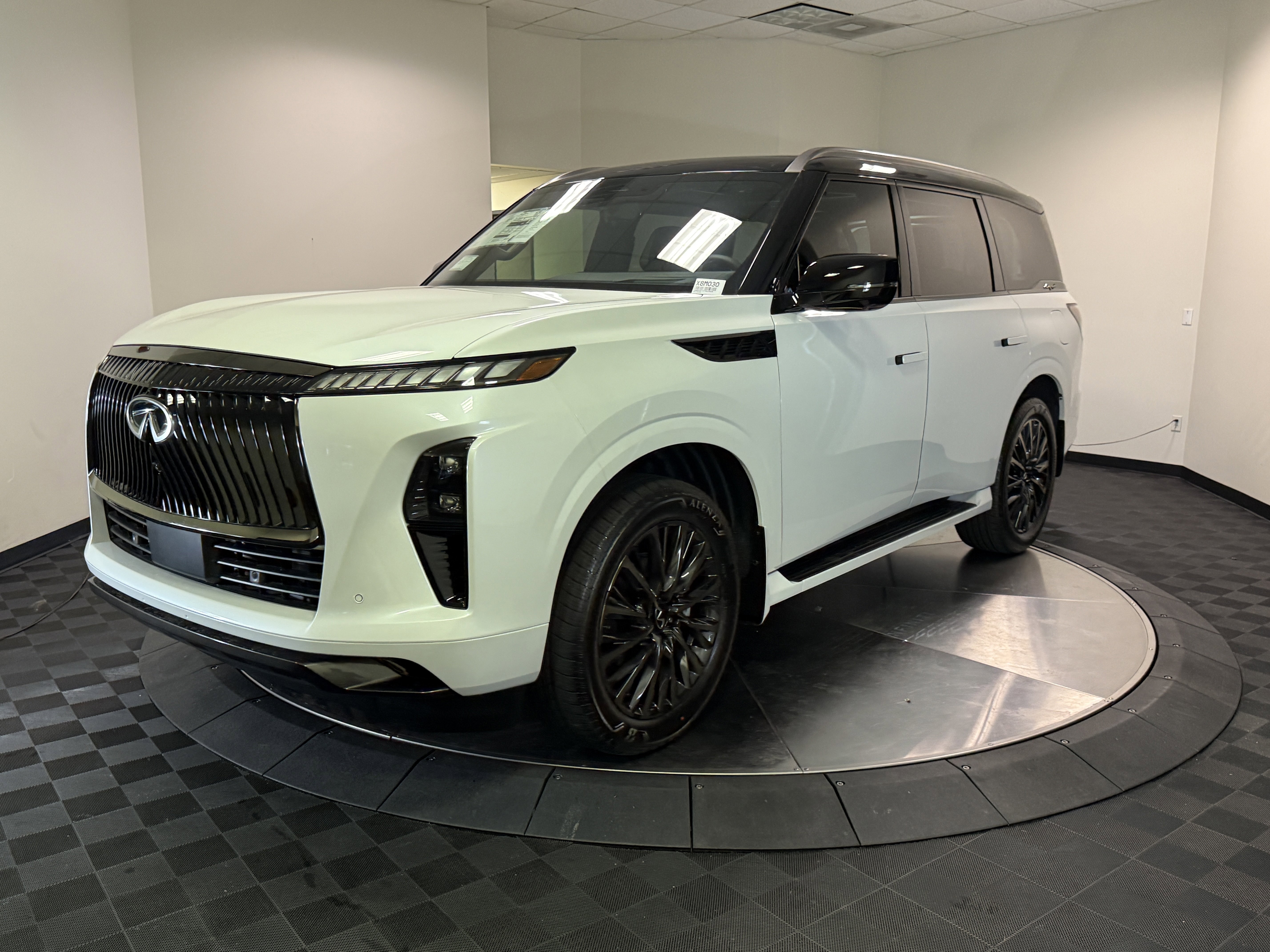 New 2026 INFINITI QX80 Autograph image 3