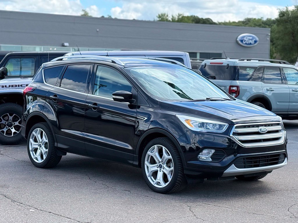 Used 2019 Ford Escape Titanium AWD/4WD image 32