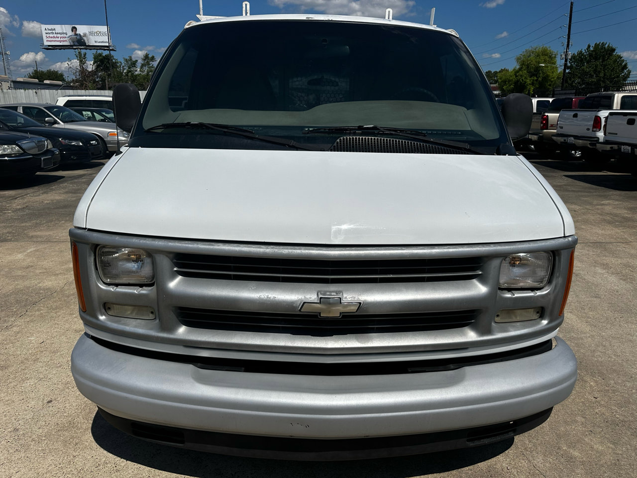 Used 2001 Chevrolet Express 1500 image 8