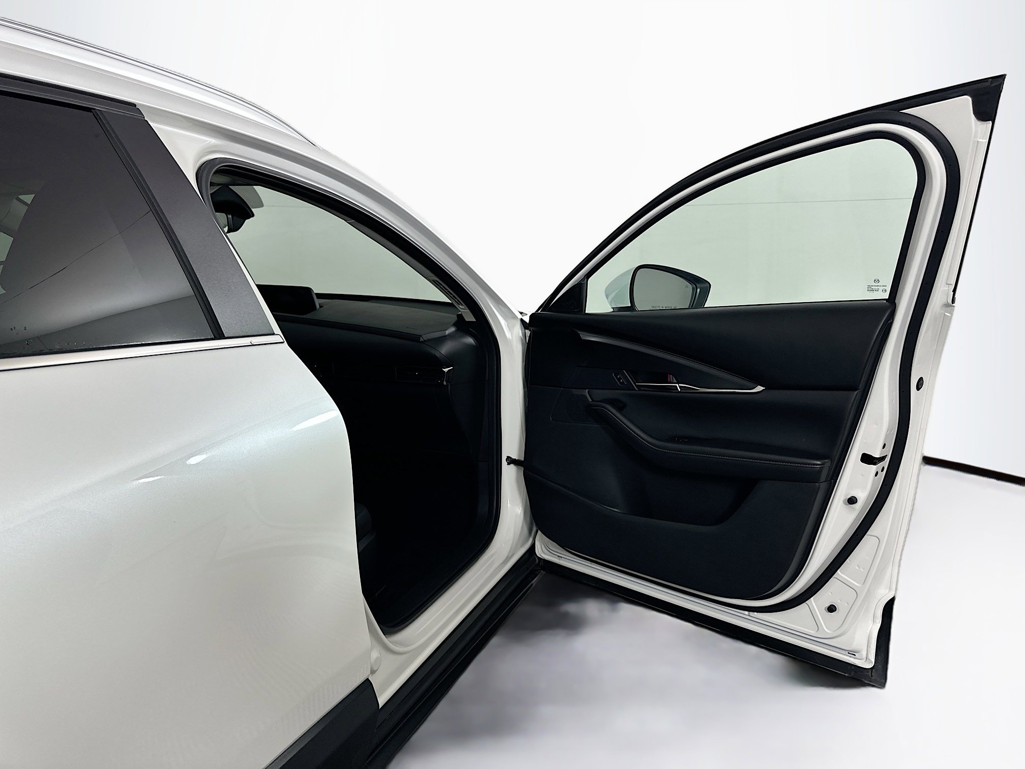 Used 2025 MAZDA CX-30 AWD 2.5 S w/ Preferred Package image 31