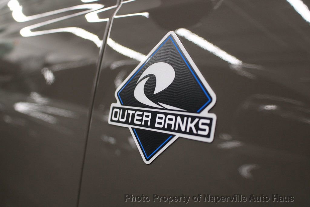 Used 2025 Ford Bronco Outer Banks AWD/4WD image 56