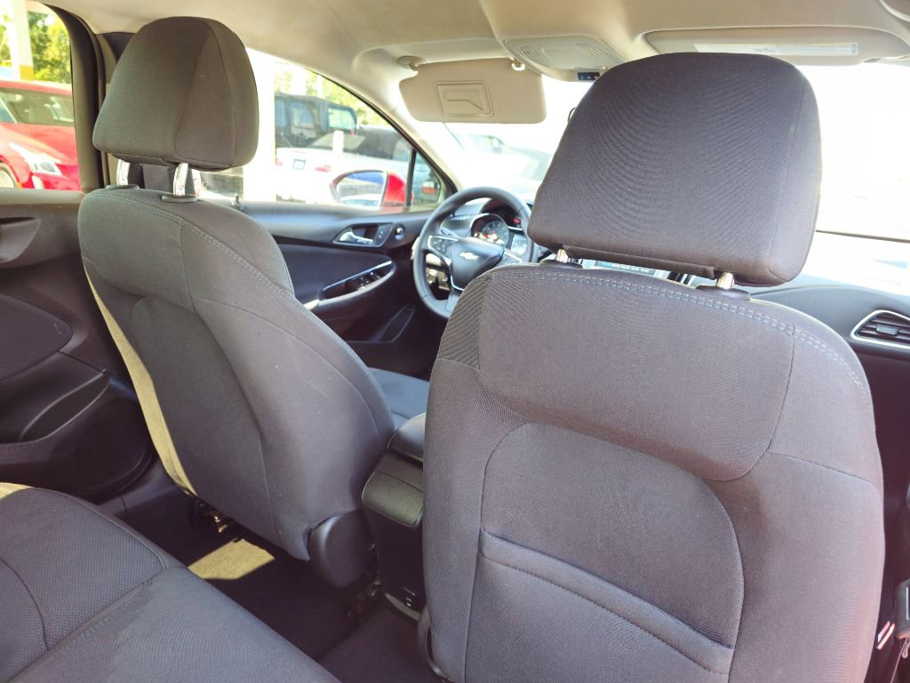 Used 2017 Chevrolet Cruze LT image 61
