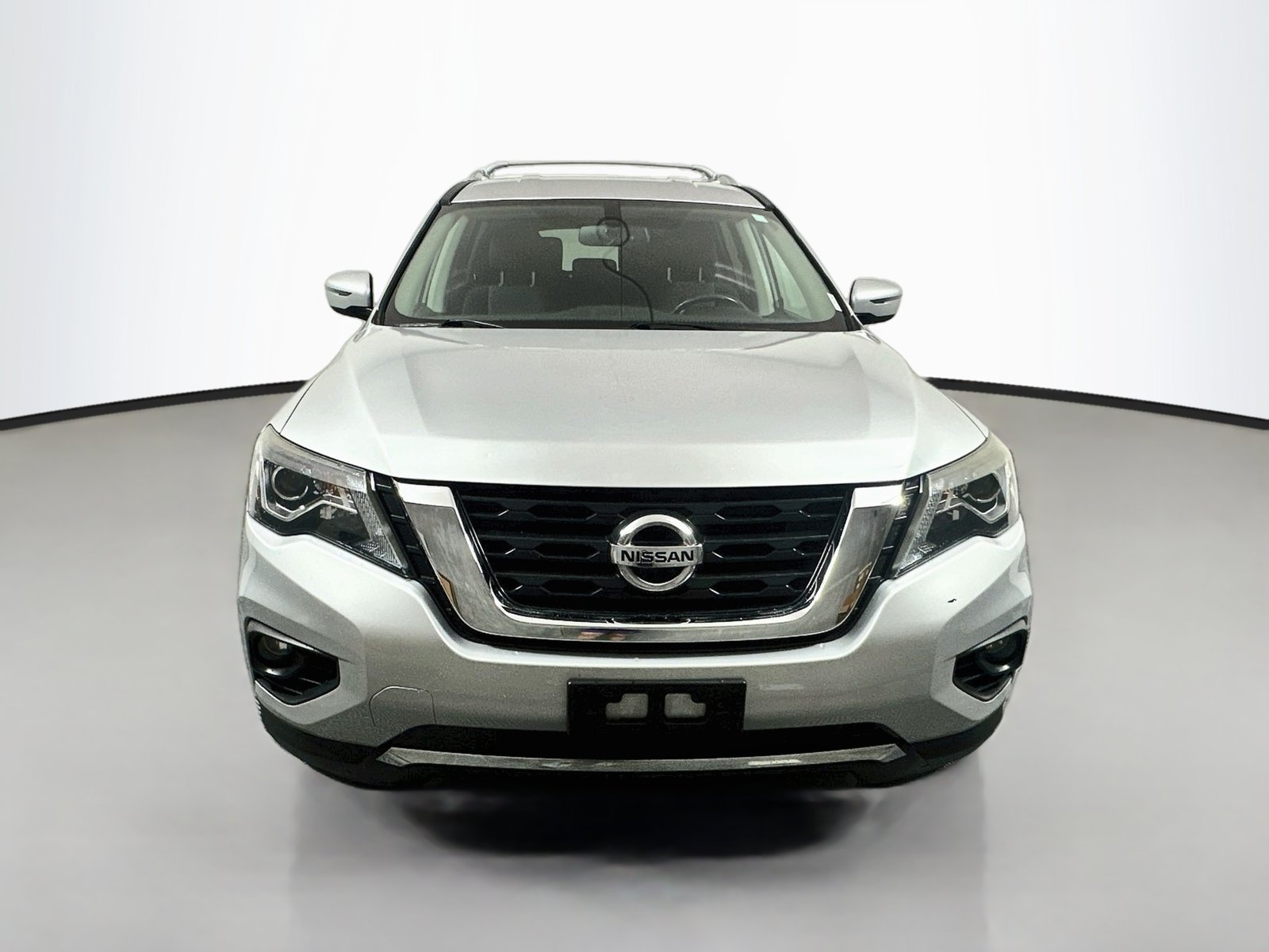Used 2018 Nissan Pathfinder SV AWD/4WD image 2