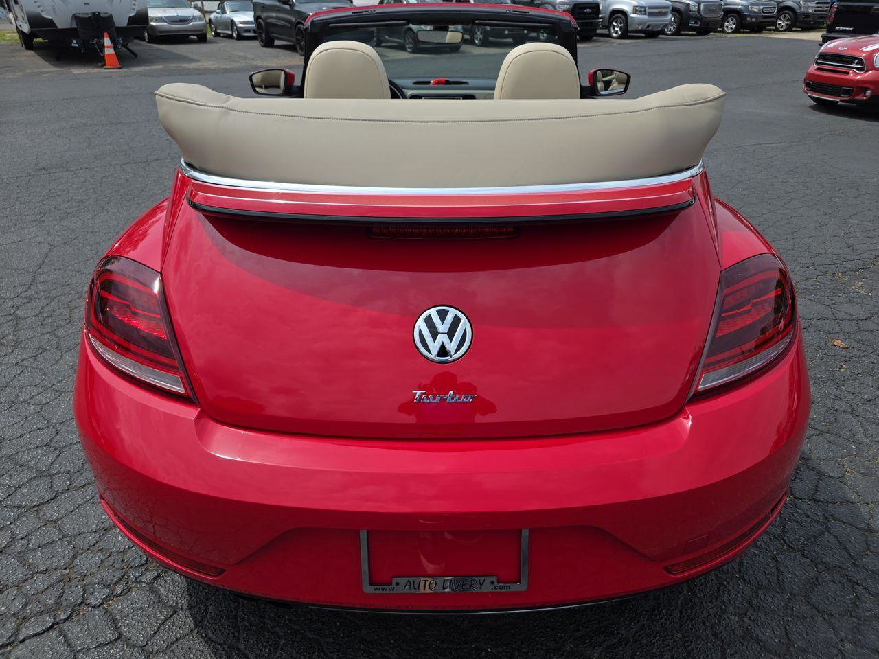 Used 2018 Volkswagen Beetle 2.0T Coast image 14