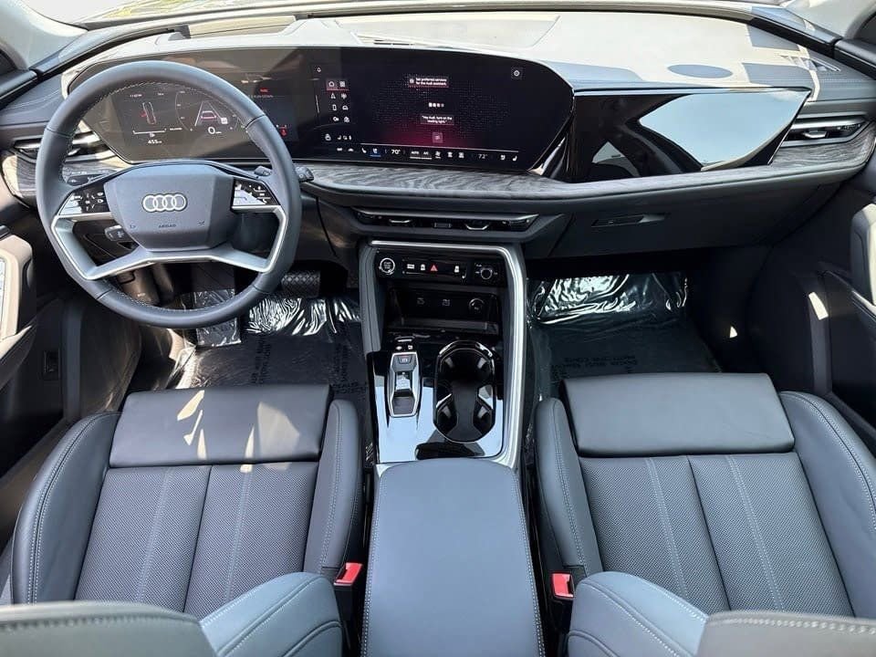 Certified 2025 Audi Q5 Premium Plus w/ Premium Plus AWD/4WD image 13