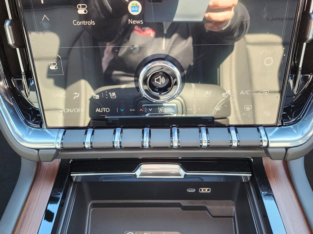 New 2026 GMC Yukon XL Denali w/ Sun & Power Step Package image 33