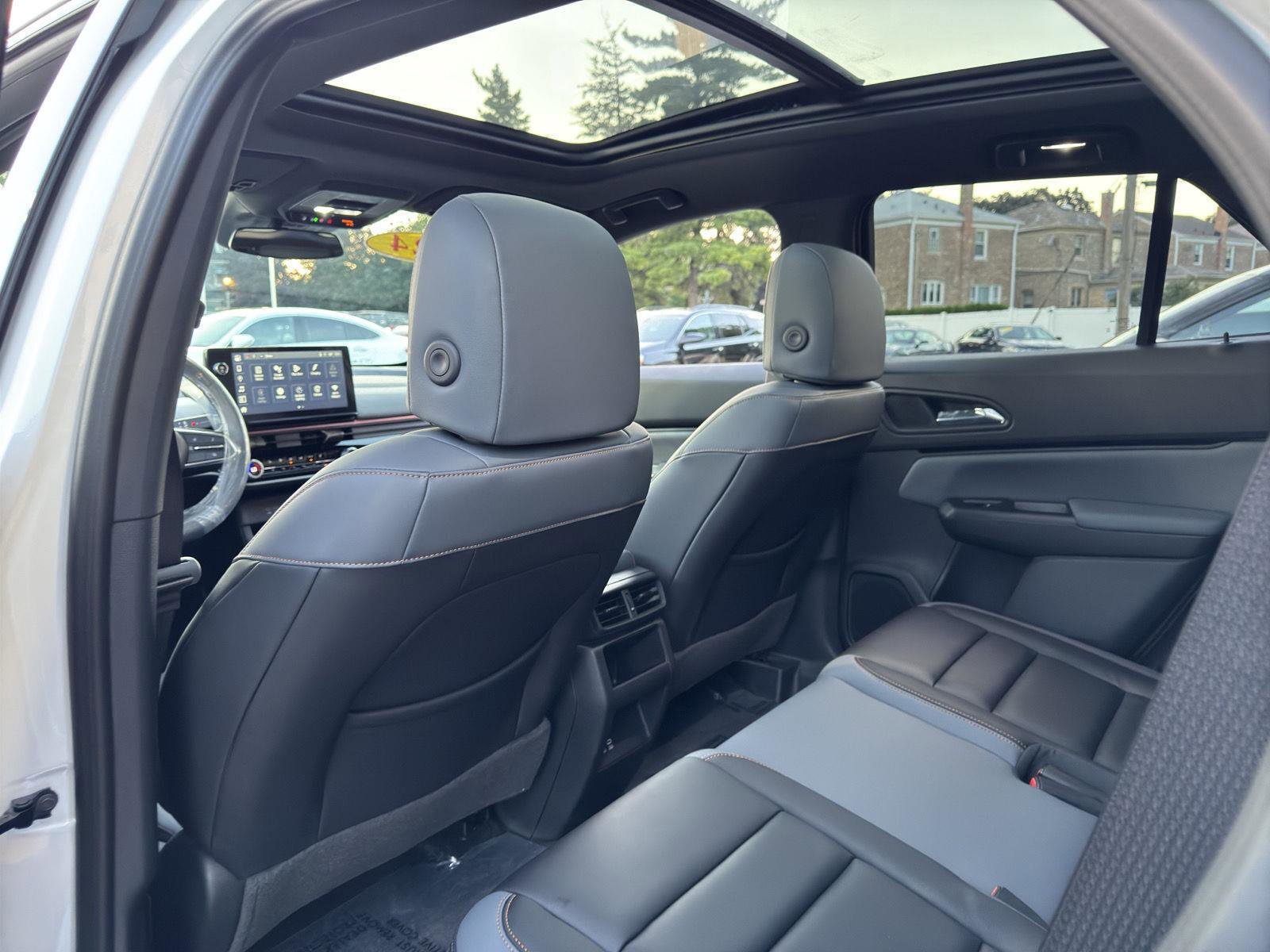 Used 2024 Honda Prologue Touring image 32