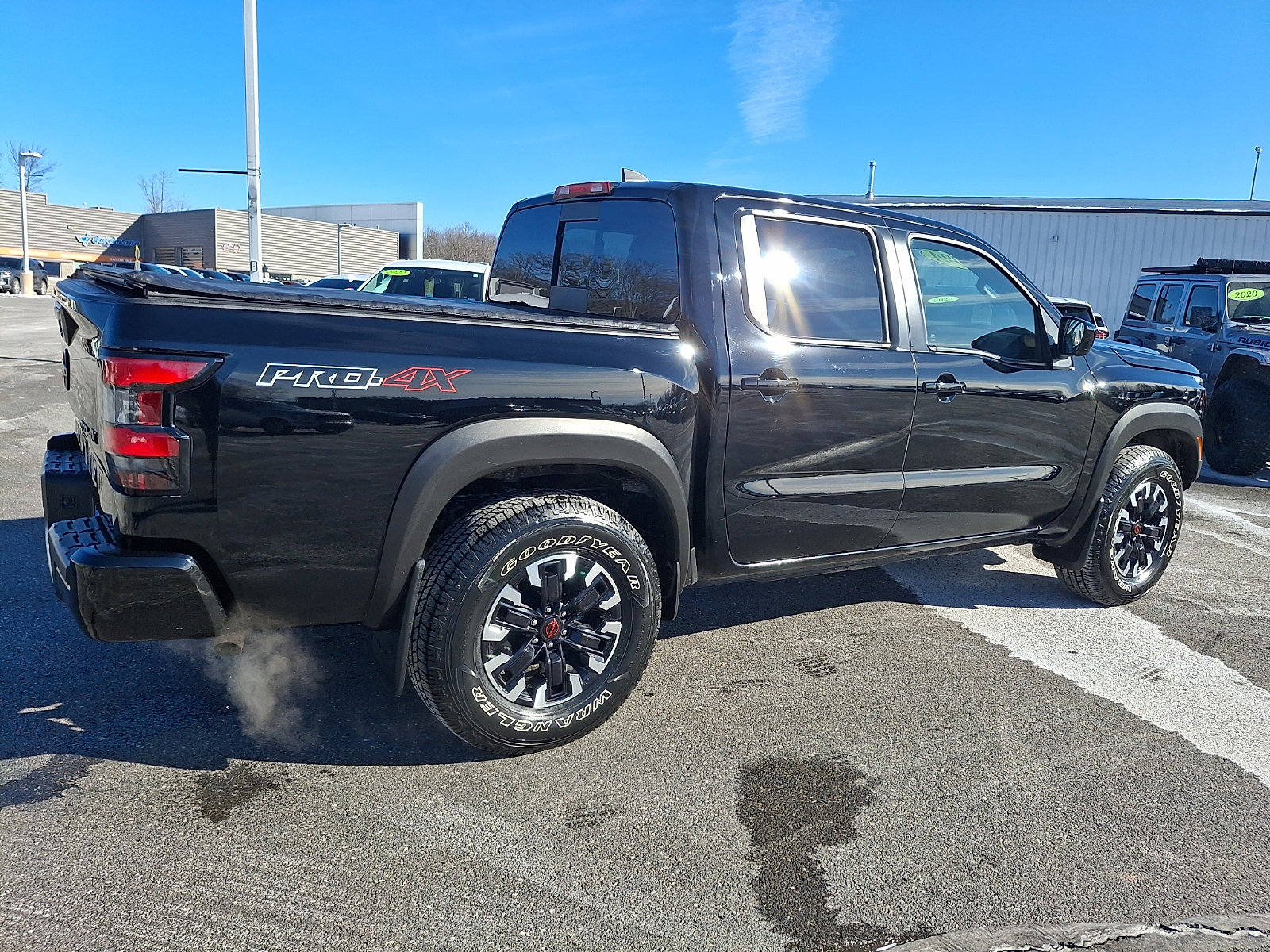 Used 2024 Nissan Frontier PRO-4X w/ Off-Road Protection Package image 6
