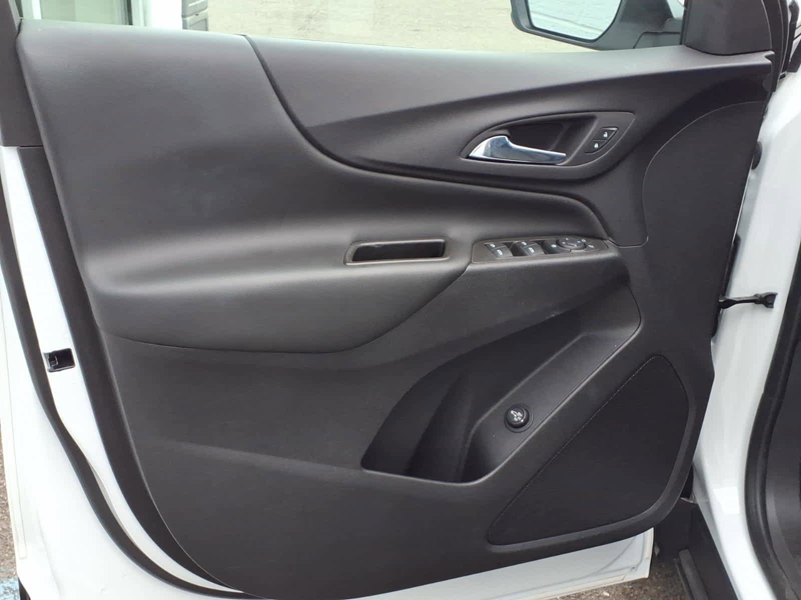 Used 2024 Chevrolet Equinox LT AWD/4WD image 10