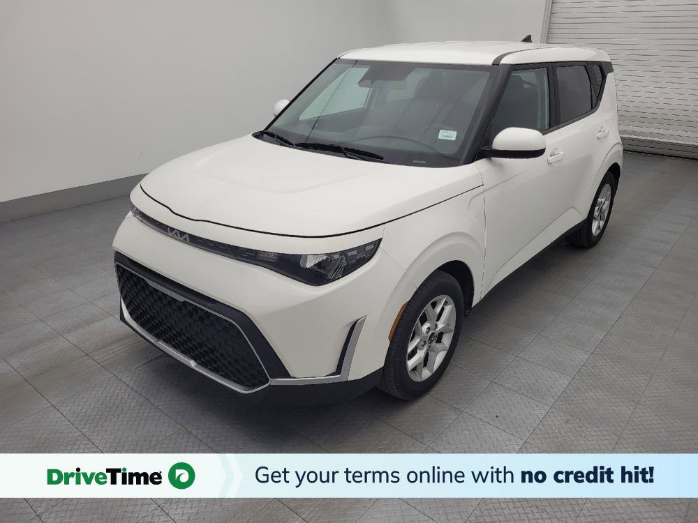 Used 2023 Kia Soul LX w/ LX Technology Package image 1