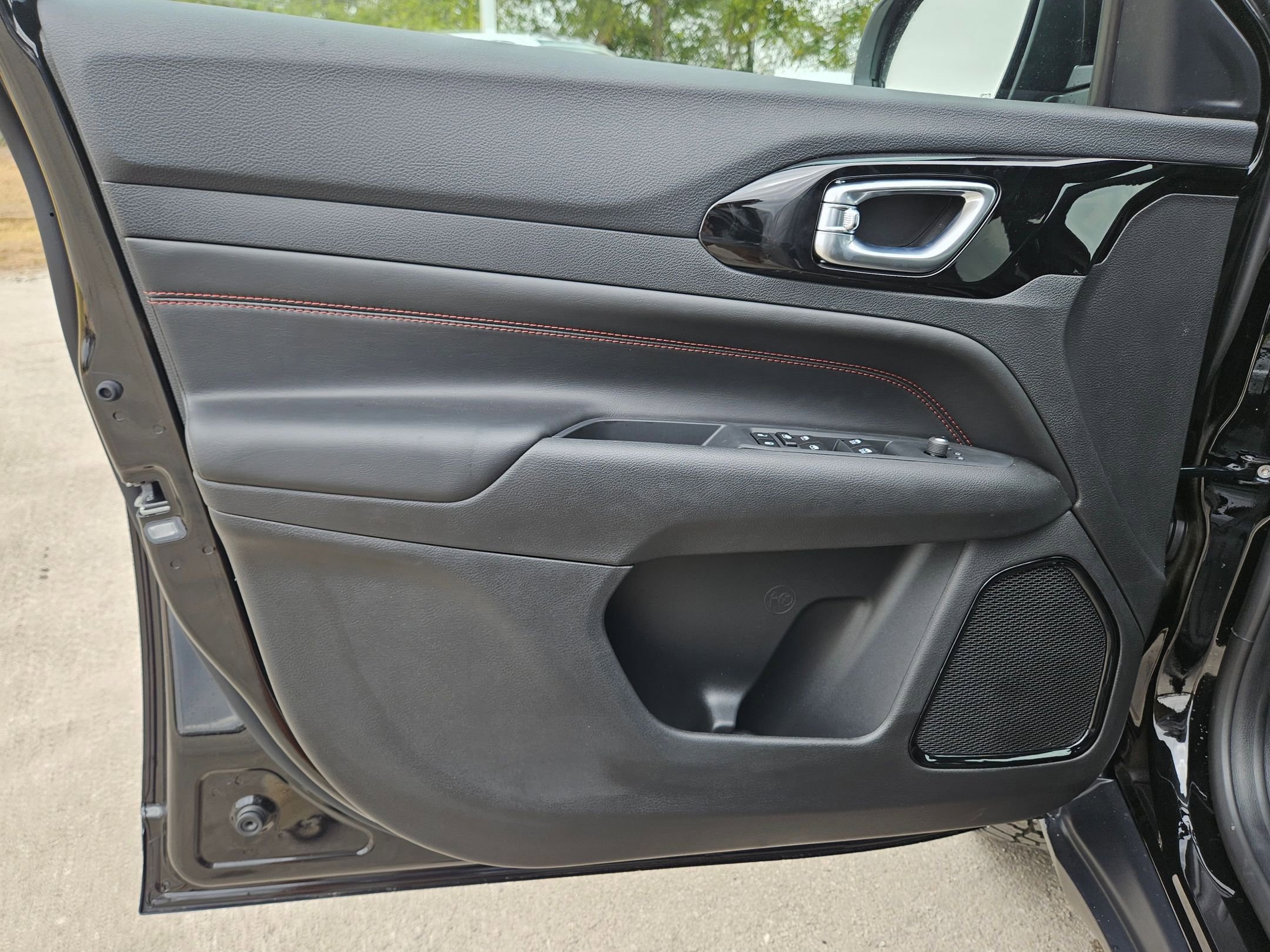 New 2026 Jeep Compass Trailhawk image 11