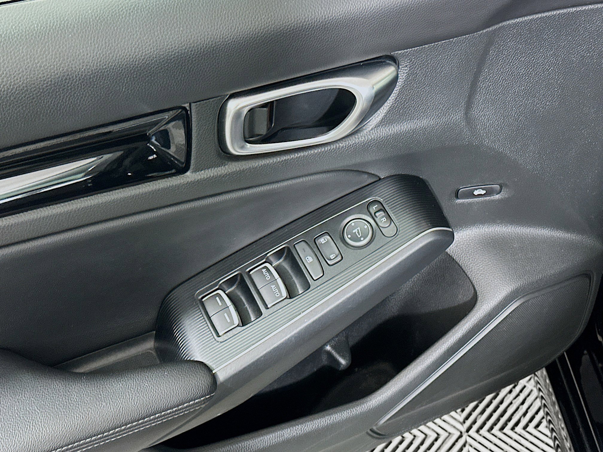 Used 2024 Honda Civic Touring image 15