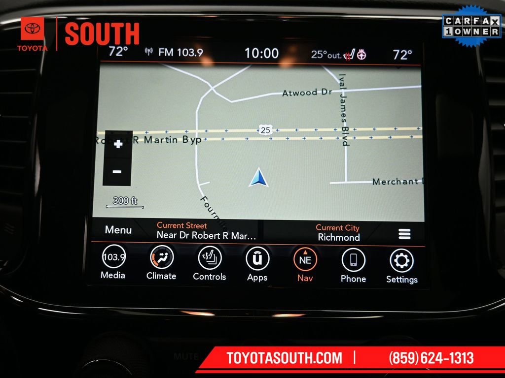 Used 2022 Jeep Grand Cherokee Laredo X image 17