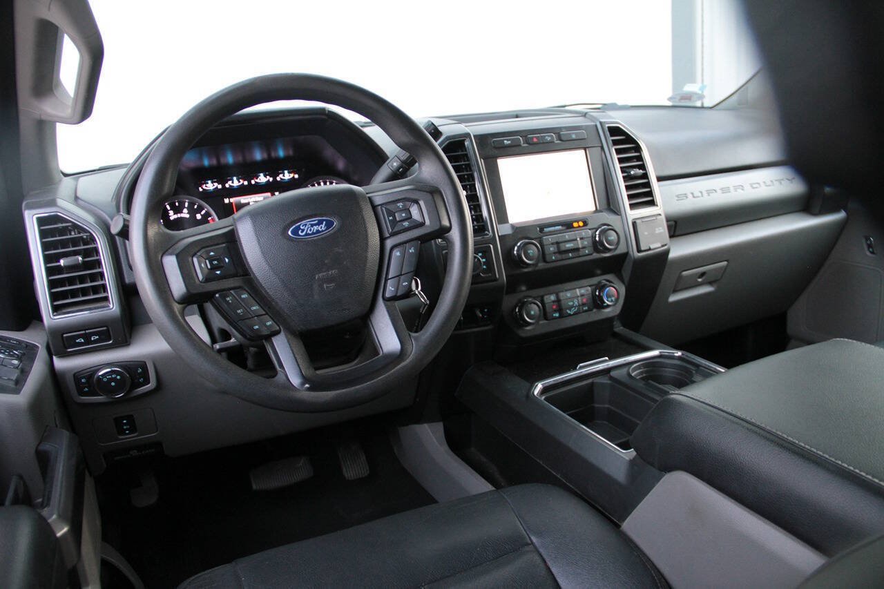 Used 2020 Ford F250 XLT w/ XLT Premium Package AWD/4WD image 16