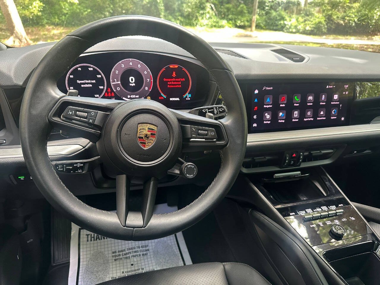 Used 2024 Porsche Cayenne AWD/4WD image 29