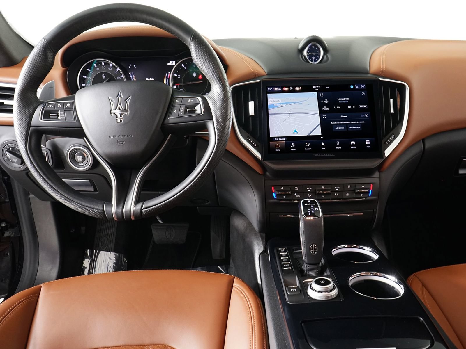 Used 2023 Maserati Ghibli Modena Q4 AWD/4WD image 25