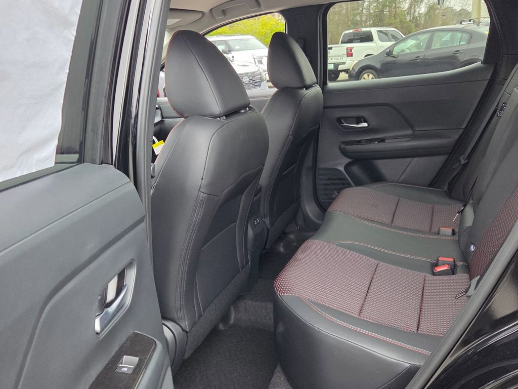 New 2026 Nissan Kicks SR w/ Cold Weather Package image 5