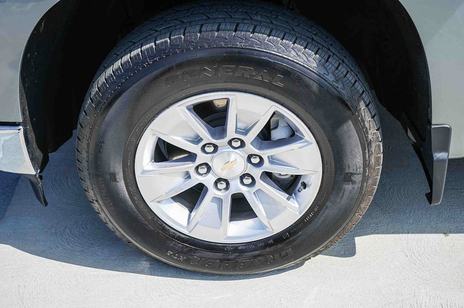 Used 2026 Chevrolet Silverado 1500 LT RWD image 11