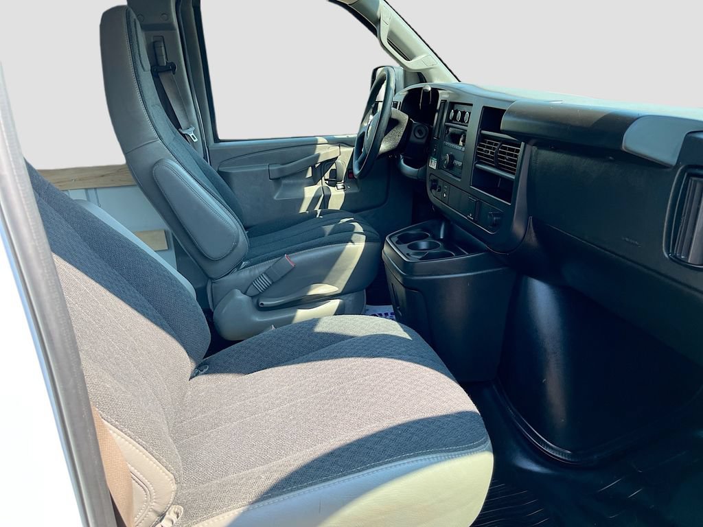 Used 2024 Chevrolet Express 2500 w/ Driver Convenience Package RWD image 22