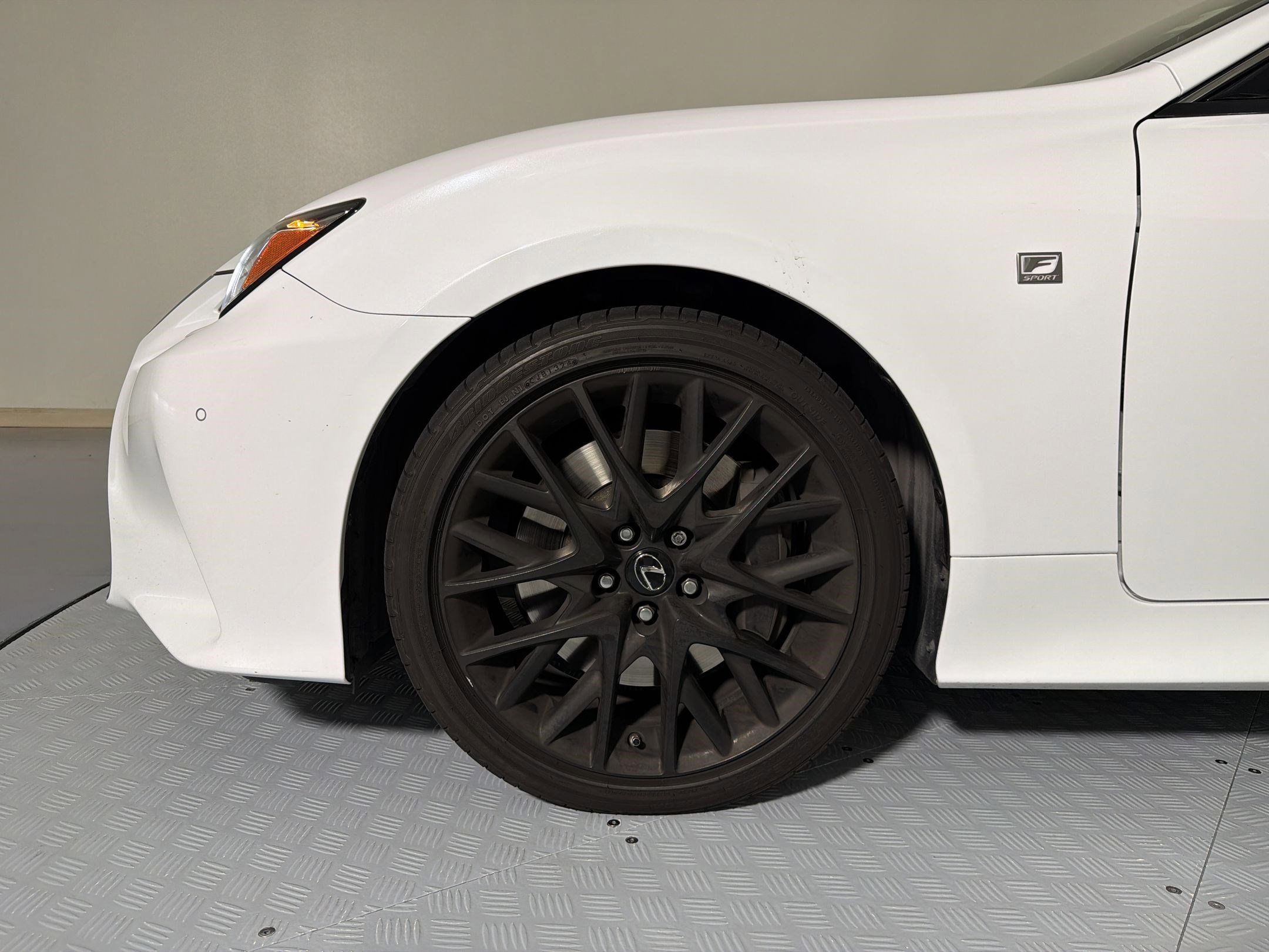 Used 2017 Lexus RC 200t F Sport RWD image 10
