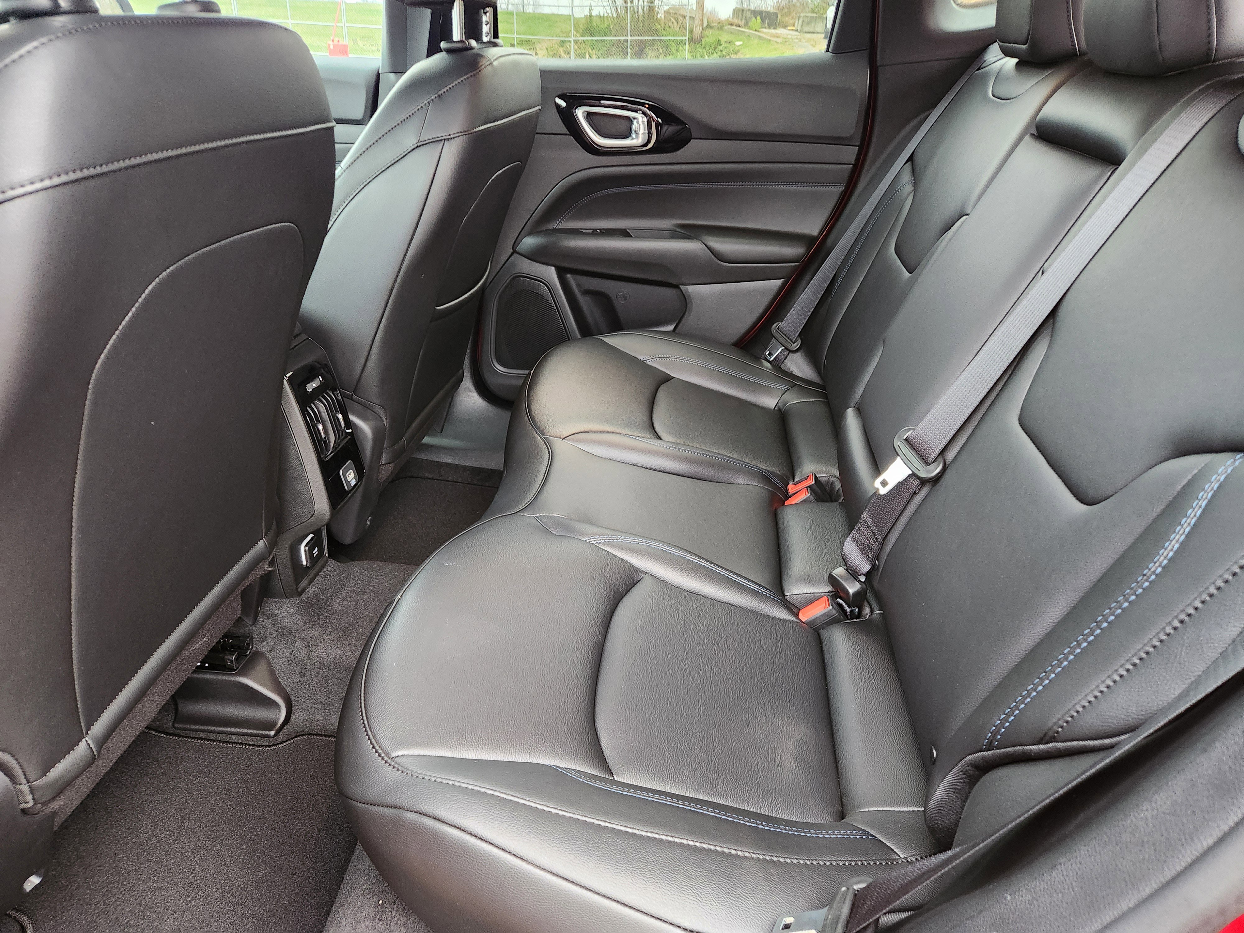 New 2026 Jeep Compass Limited image 28