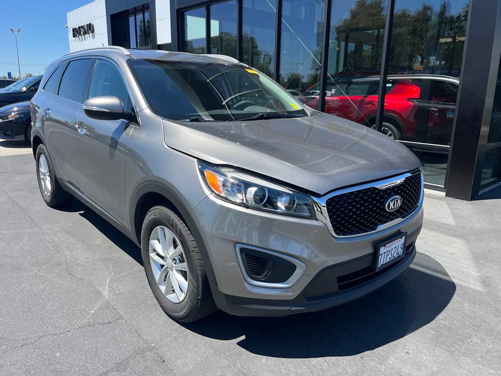 Used 2016 Kia Sorento FWD image 3