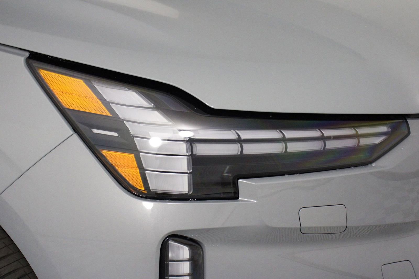 New 2025 Volvo EX90 Plus image 13