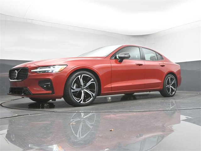 Used 2023 Volvo S60 B5 Plus image 38