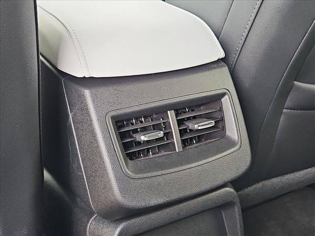 Used 2024 Chevrolet Equinox EV LT FWD image 24
