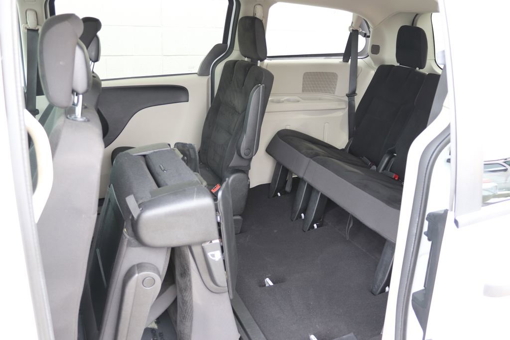 Used 2019 Dodge Grand Caravan SE image 23