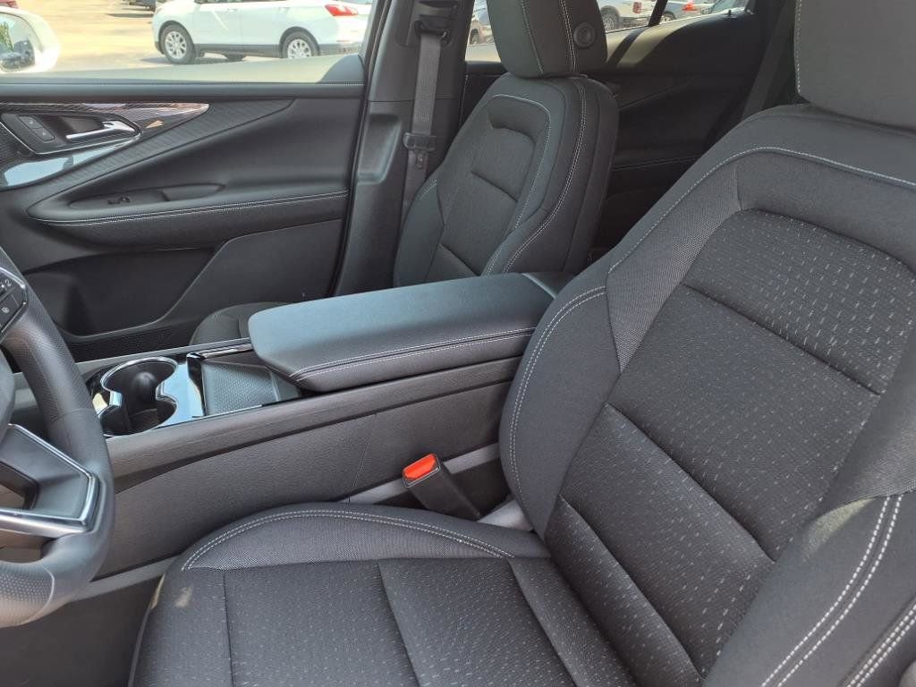 New 2025 Chevrolet Blazer EV LT image 4