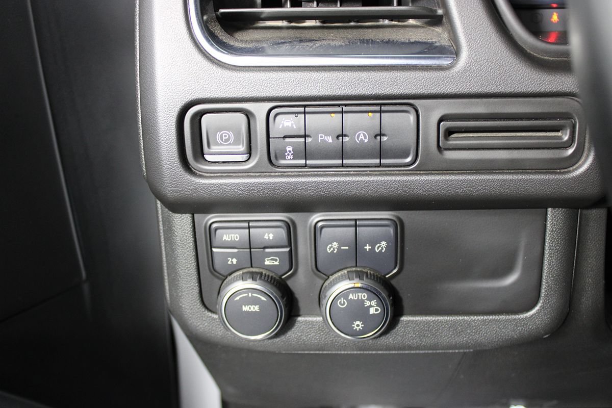 Used 2024 Chevrolet Tahoe LT AWD/4WD image 12