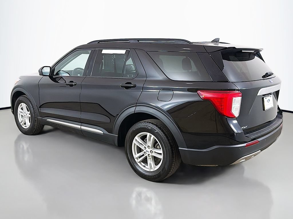 Used 2023 Ford Explorer XLT w/ Equipment Group 202A AWD/4WD image 12