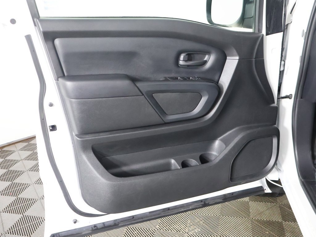Used 2022 Nissan Titan S w/ S Utility Package image 19