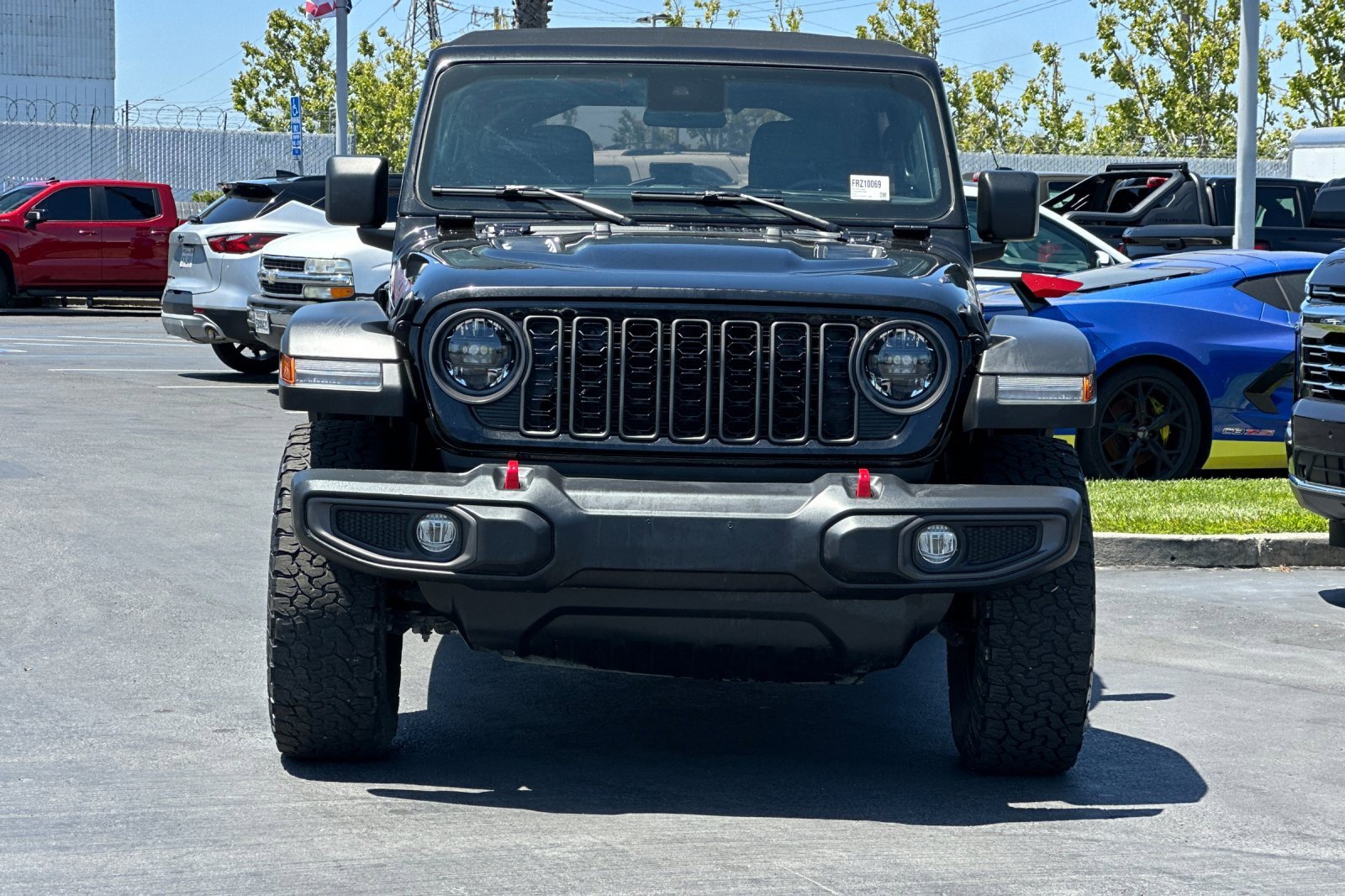 Used 2024 Jeep Wrangler Rubicon w/ Convenience Group image 9