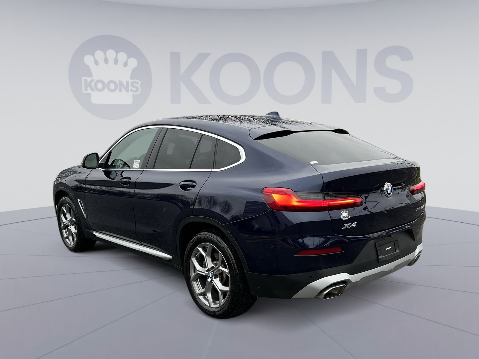 Used 2023 BMW X4 xDrive30i w/ Premium Package image 4