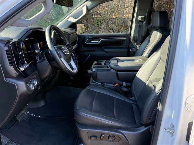 Certified 2025 GMC Sierra 1500 SLT image 10
