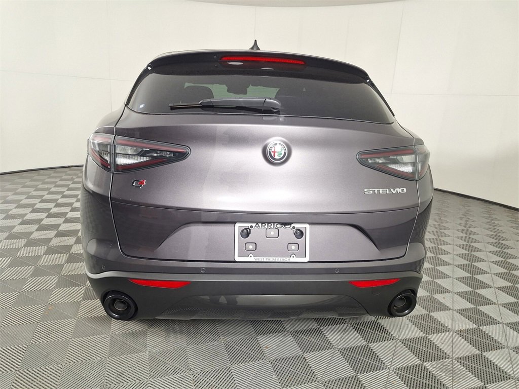 New 2025 Alfa Romeo Stelvio Sprint w/ Convenience Package image 11