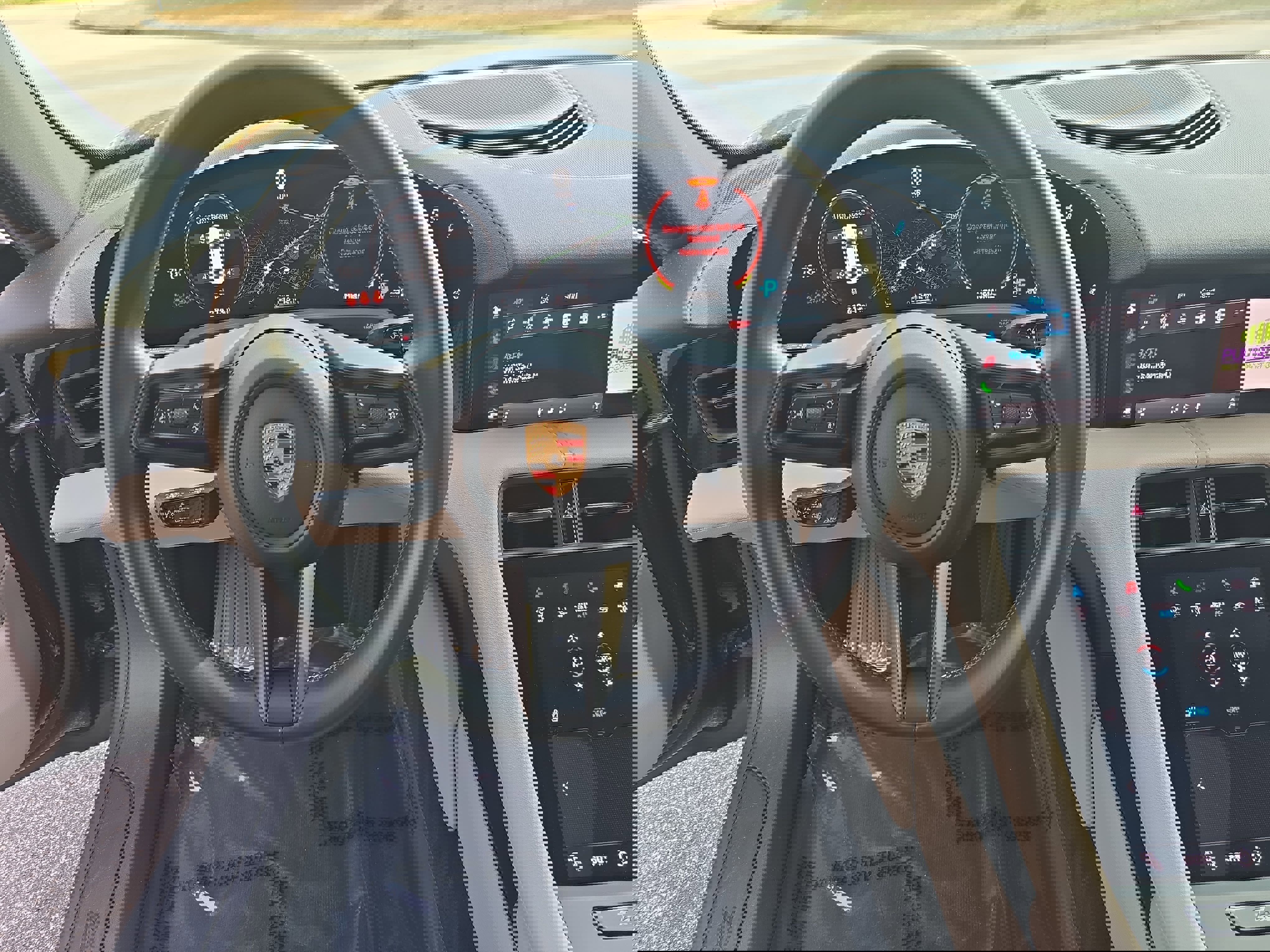 Used 2021 Porsche Taycan image 16