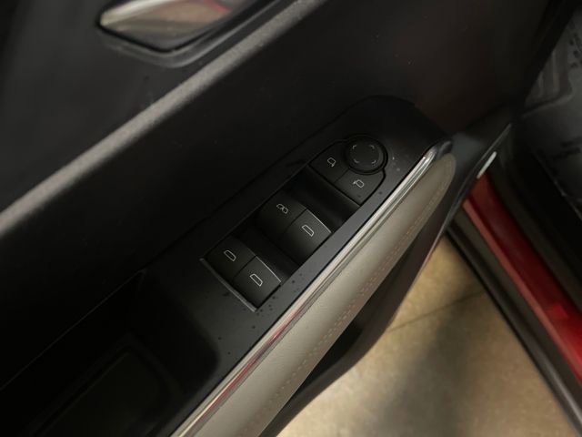 Used 2024 GMC Acadia Elevation AWD/4WD image 13