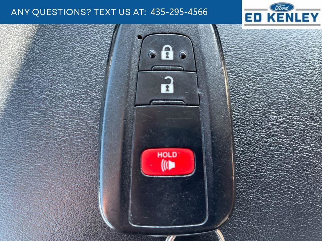 Used 2020 Toyota Prius XLE image 11